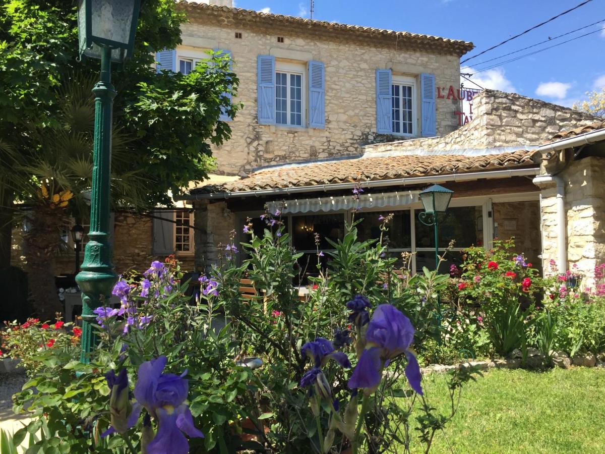 Logis Auberge De Tavel Exterior foto